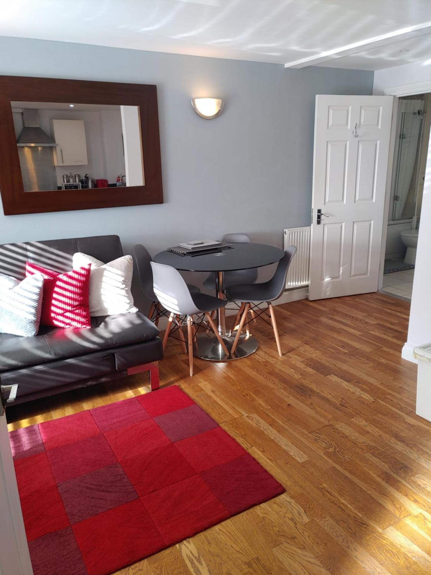 The Bath House Apartments - Free 1St Breakfast - Free Parking Exterior foto